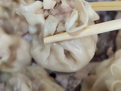冬笋鲜肉烧麦-真真鲜馄饨店(启蒙路店)