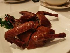 玻璃烧乳鸽-利苑酒家(宜安广场店)