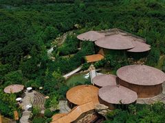 -茅山东方盐湖城景区