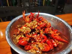 -琥珀老六龙虾(四里河店)