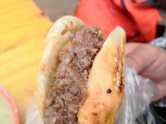 -老西关黄老太牛肉烧饼
