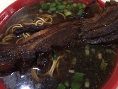 -小龙大肉面馆