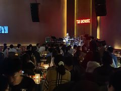 -TZ House音乐现场(来福士中心店)