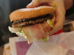 -麦当劳(展览路店)