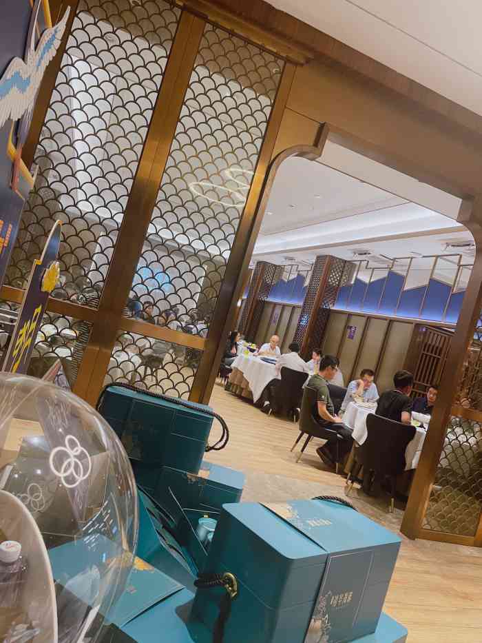 裕华海鲜(沙井店)-"[薄荷]环境:酒楼在一层,大门口一进去就.