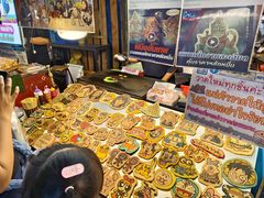 -席娜卡琳火车铁道夜市