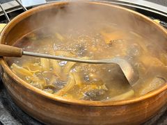 -阿山卓·野生菌火锅·纳西火塘烤肉