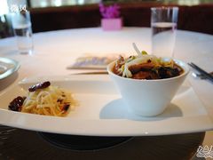 水煮牛肉和土豆丝-金轩中餐厅 Jin Xuan(浦东丽思卡尔顿酒店)