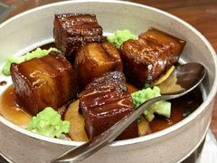 红烧黑猪肉-鲁宴·鲁煨黄河生态大鲤鱼(月坛店)
