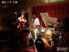 乐队演出-Hooley's活利仕西餐厅(珠江新城店)