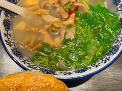 全家福鸭血粉丝-小潘记鸭血粉丝汤