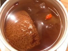 冰糖桃胶炖雪梨-初蓉丨遇见新川菜(亲贤街荣耀店)