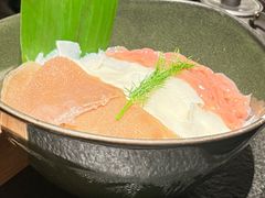 -三出山火锅(南京万象天地店)