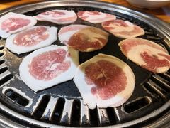 -唯成•韩国炭火烤肉 유성고기