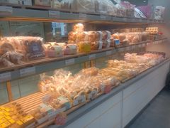 面包甜点陈列柜-爱维尔阳光蛋糕(汇金广场店)