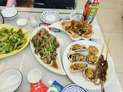 -覃记海鲜美食餐厅