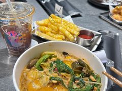 -W COLLECTIVE  DESSERT SHOP