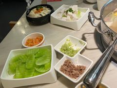 -左庭右院鲜牛肉火锅(浦江欢乐颂店)