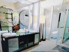 -喜鹊愉家酒店(郑州曼哈顿博览中心地铁站店)