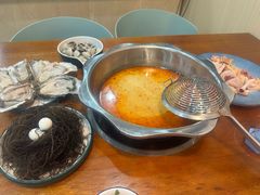 -老何家后安粉·糟粕醋海鲜火锅(三亚湾椰梦长廊店)
