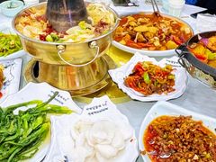 -撒拉人家.酸菜牦牛肉火锅