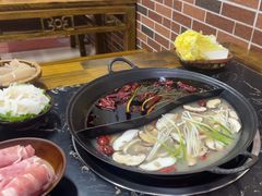 -乖嬢嬢重庆老火锅(南联店)