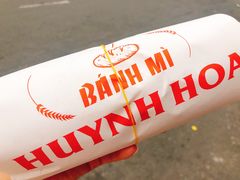 -Bánh Mì Huynh Hoa