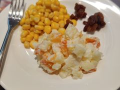 自制沙拉-天母蓝鸟西餐厅·烘焙蛋糕(十三碗店)