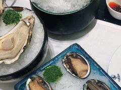 -红鼎豆捞·非遗鲍皇汤火锅(宝丰路店)