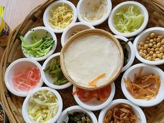 -包整·丝娃娃(一览甲秀楼风景店)