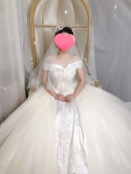 -艾米丽婚纱礼服