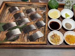 -围炉肉舍•炭烤活鳗•丹东海鲜烤肉(步行街店)