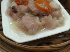 -广东大厦酒店(广州北京路步行街纪念堂地铁站店)