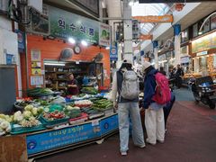 -西归浦每天偶来市场