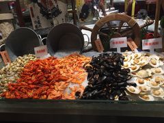 -四海一家自助餐(益田假日广场店)