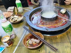 -黄潇洒老火锅(九眼桥宏济巷店)