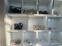 -翰皇直营洗衣洗鞋(望京鹿港店)