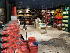 -钟书阁(珍园店)
