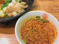 -万记麻辣烫国展总店