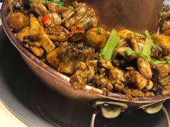 -老佛爷炭火蛙锅直营(清滨路总店)