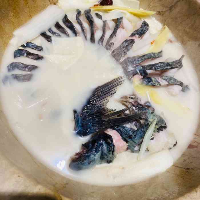 抚仙渔王·养生蒸气石锅鱼(万达广场店)-"朋友推荐来的[调皮]大冷天喝