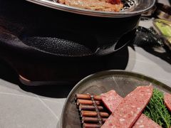 -草家酱蟹炭火烤肉店(珲春南路一店)