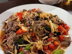 酸笋牛肉-迎懿餐厅