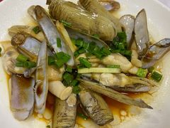 姜葱炒蛏子-红灯笼龙凤饭店(宁波老字号店)