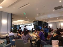 -港丽餐厅(高德置地店)