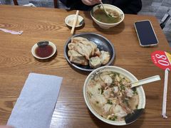 -黄阿姨锅贴大王(万航渡路店)