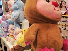 -名创优品(北京新中关购物中心地铁层店)
