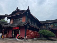 -峨眉山报国寺