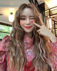 -环球蝶上美业连锁