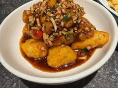 大凉山锅巴土豆-渔语鱼新川菜Bistro(万象天地店)